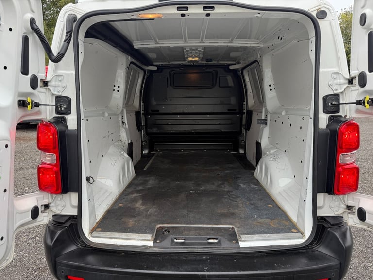 2021 Vauxhall Vivaro 2900 1.5d 100PS Dynamic H1 Van, Euro 6 , No VAT PANEL VAN Diesel Manual