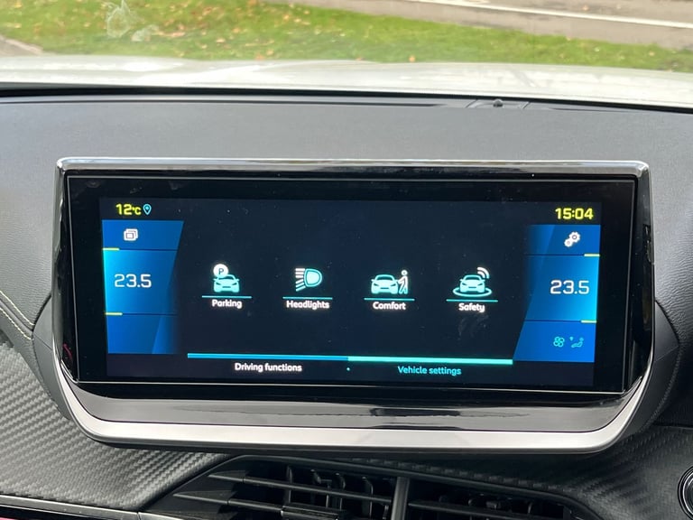  Peugeot E 2008 50kwh Gt Premium Suv 5dr Electric Auto 7kw Charger 136 Ps