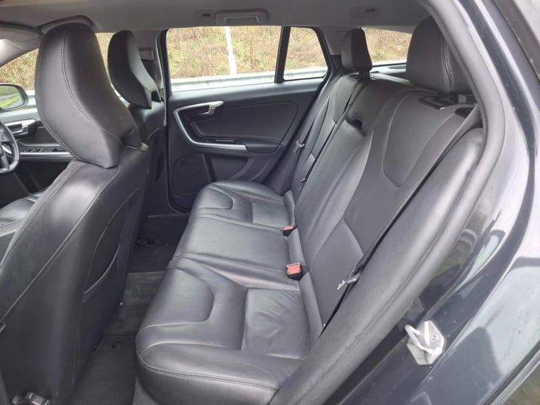 2017 Volvo V60 D4 [190] Business Edition Lux 5dr ESTATE DIESEL Manual