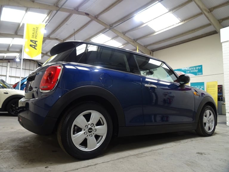 Mini Hatchback 1.5 Cooper 3dr Automatic *LOW MILEAGE*ONLY 16000 MILES FROM NEW*