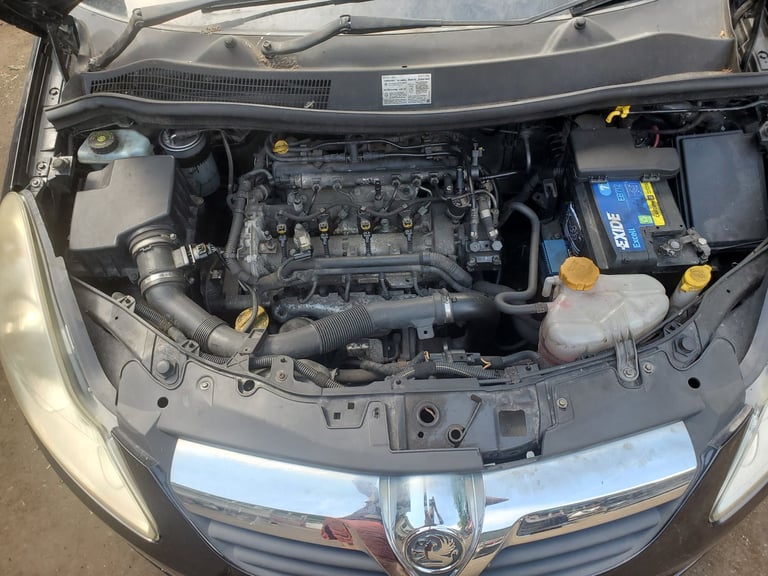 BREAKING: VAUXHALL CORSA D	1.3d	colour:	Z20R	, engine: Z13DTJ