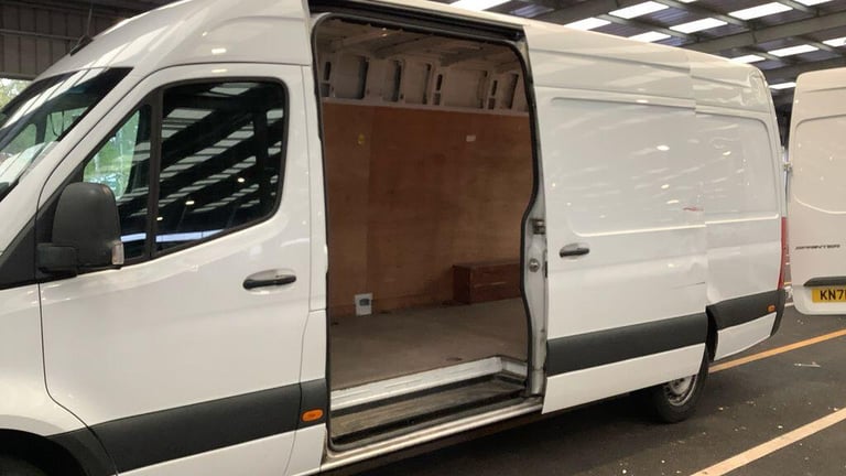 2021 Mercedes-Benz Sprinter 2.0 315 CDI Progressive RWD L3 H2 Euro 6 (s/s) 5dr PANEL VAN Diesel M...