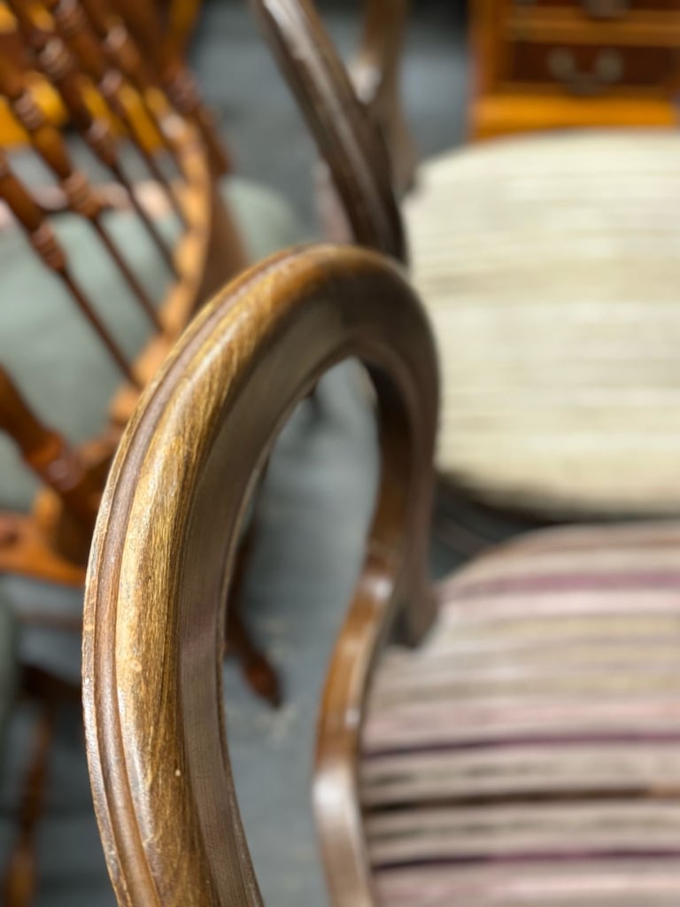 2 gorgeous vintage balloon back chairs.