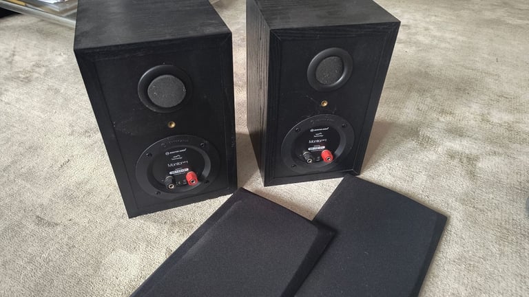 Monitor Audio Bookshelf Speakers - Audiophile quality 