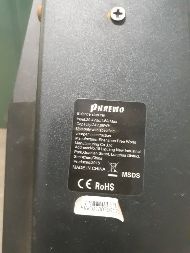 PHAEWO electric scooter - no mains charger