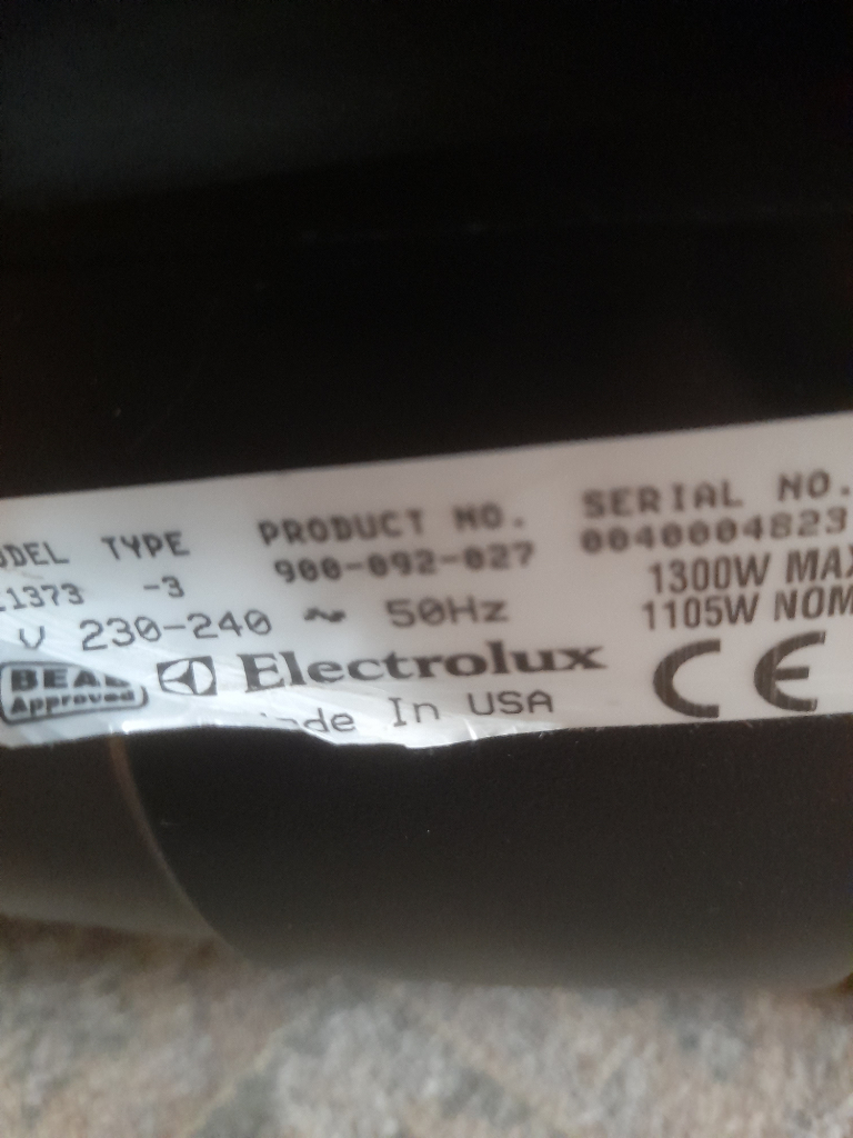 ELECTROLUX UPRIGHT VACUUM CLEANER