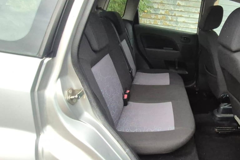 MOT - 16th of October 2026. 3 Owners. Ford Fiesta Style Climate - 2008/58 - 1.25 Petrol Manual 5 dr