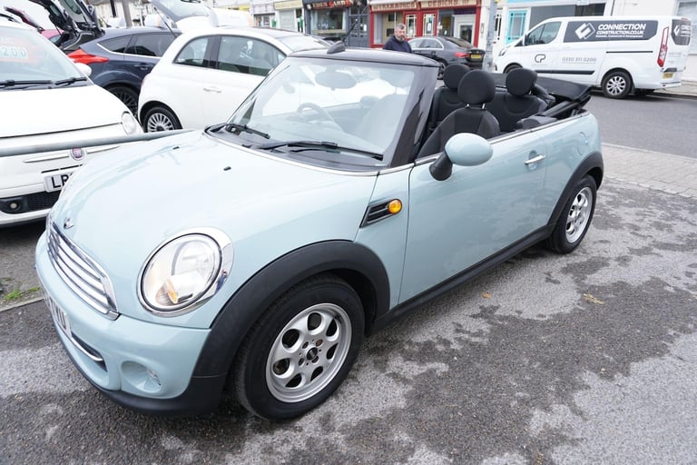 2013 MINI Convertible 1.6 Cooper 2dr CONVERTIBLE PETROL Manual