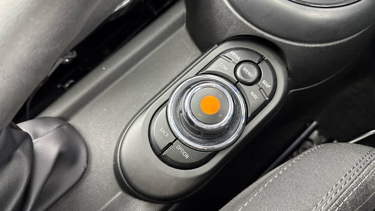 2018 MINI Hatch 1.5 Cooper Sport II 3dr Auto Petrol Hatchback Hatchback Petrol Automatic