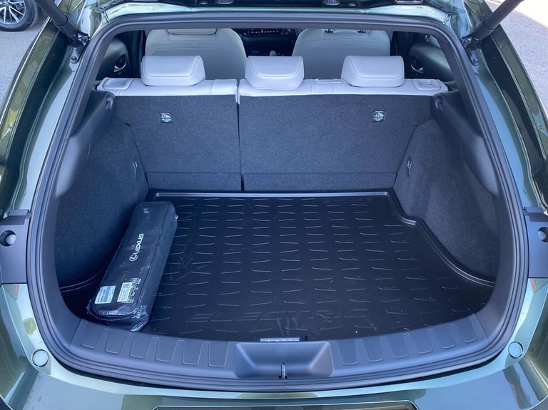 2025 Lexus UX 300e 150kW 72.8 kWh Premium Plus 5dr E-CVT SUV Electric Automatic