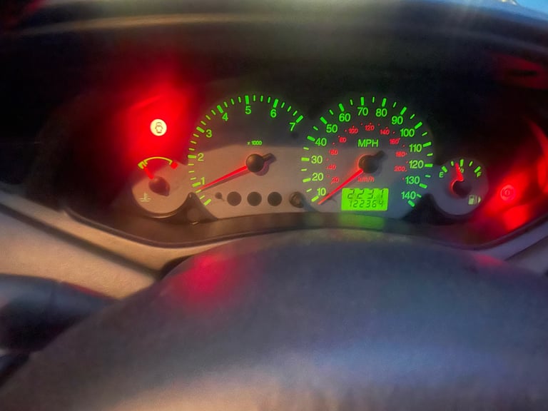 Ford, FOCUS, Hatchback, 2001, Manual, 1796 (cc), 5 doors