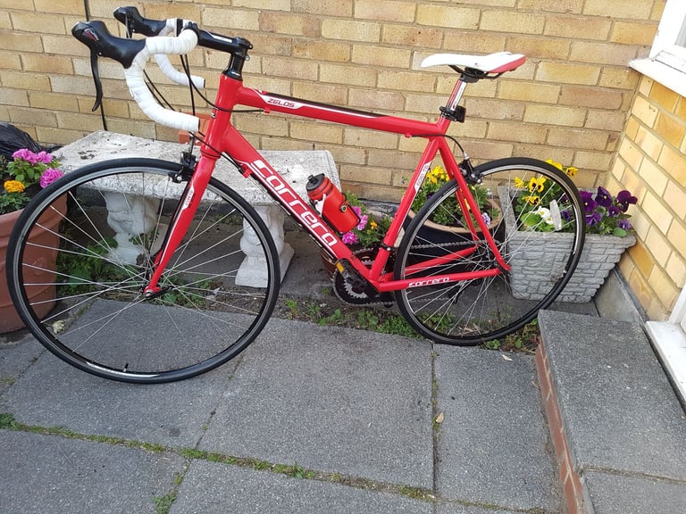 LARGE CARRERA ROAD BIKE 700c WHEEL 22" ALUM FRAME GOOD CONDITION