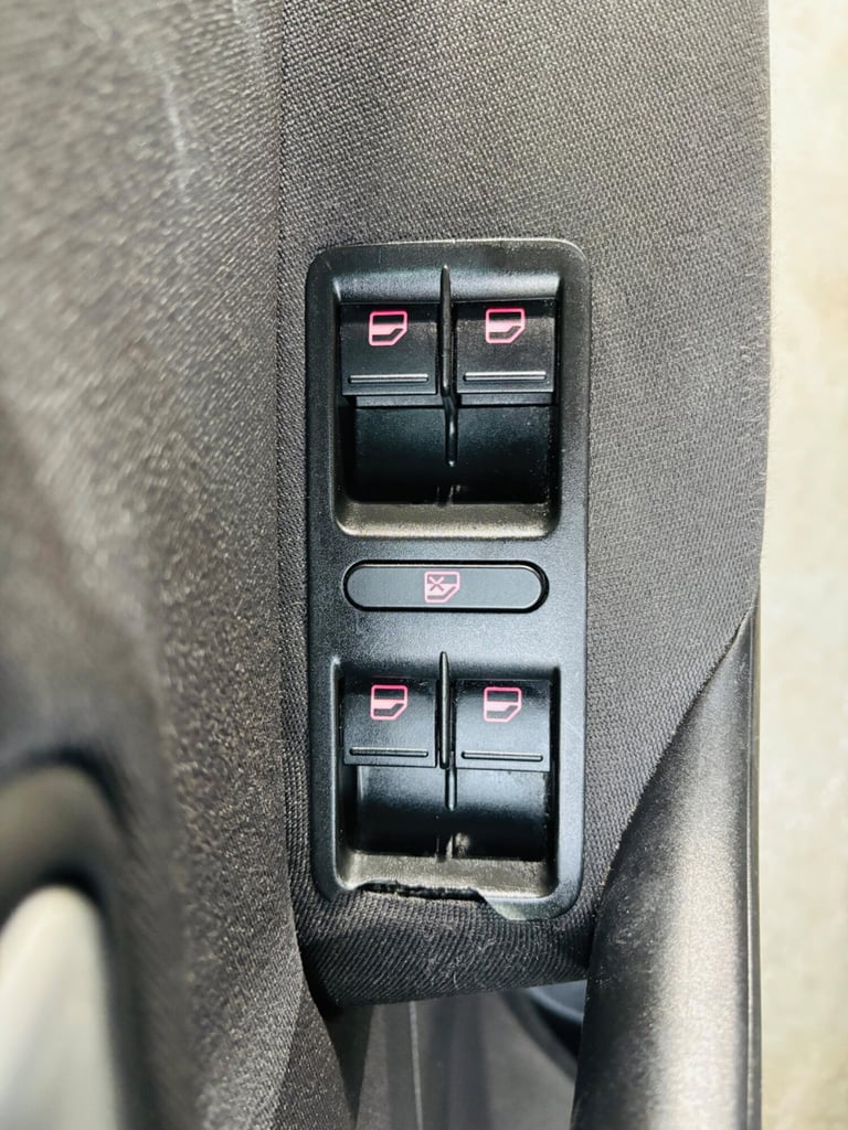 2010 Volkswagen Polo 1.4 SE DSG Euro 5 5dr HATCHBACK Petrol Automatic