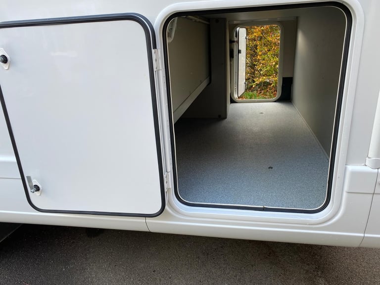 AUTO-TRAIL DELAWARE - 2024 - ISLAND BED -FRONT LOUNGE - GARAGE