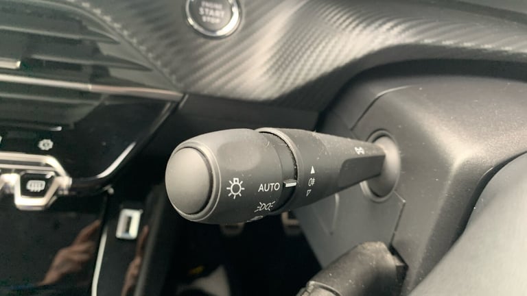 2022 Peugeot 208 1.2 PureTech Allure Premium + Hatchback 5dr Petrol Manual Euro 6 (s/s) (100 Hatc...