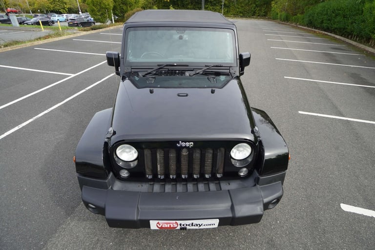 2015 Jeep Wrangler 2.8 CRD Overland 2dr Auto CONVERTIBLE DIESEL Automatic