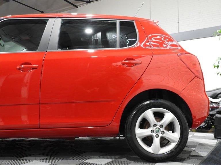 2010 60 SKODA FABIA 1.2 TSI SE HATCHBACK 5DR PETROL DSG EURO 5 (105 PS)