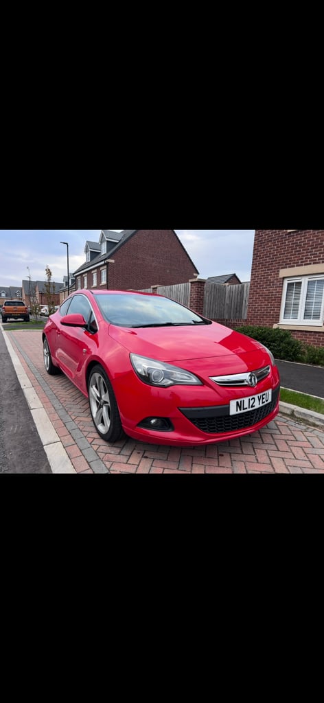Vauxhall, ASTRA GTC, Hatchback, 2012, Manual, 1956 (cc), 3 doors