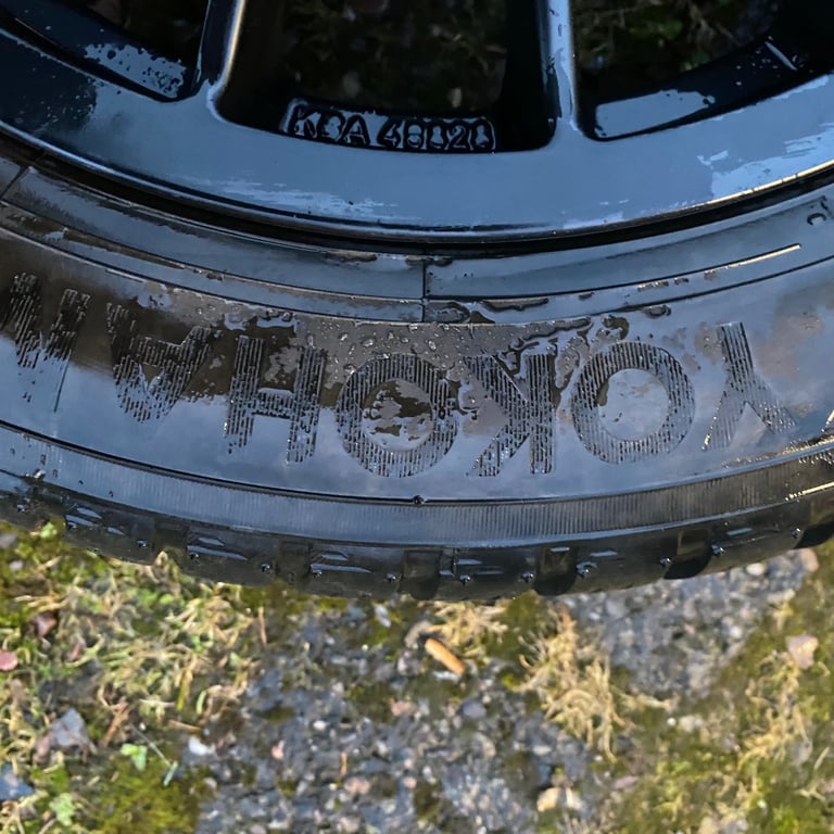 Set of 4 alloy wheels and winter tyres 