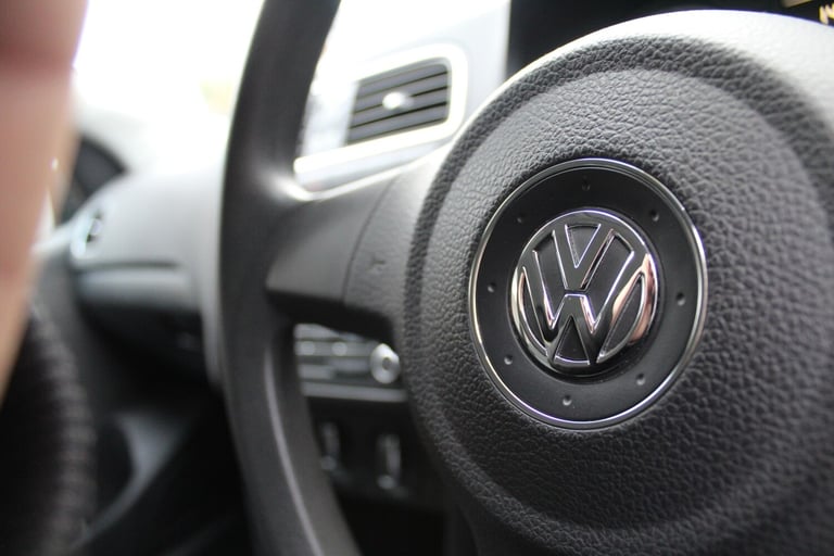 VOLKSWAGEN POLO 1.4 SE 2010