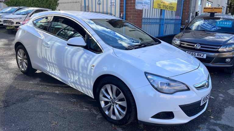 2013 Vauxhall Astra GTC 2.0 CDTi 16V SRi 3dr fsh family owned 2 owners stunning for yr  HATCHBACK...