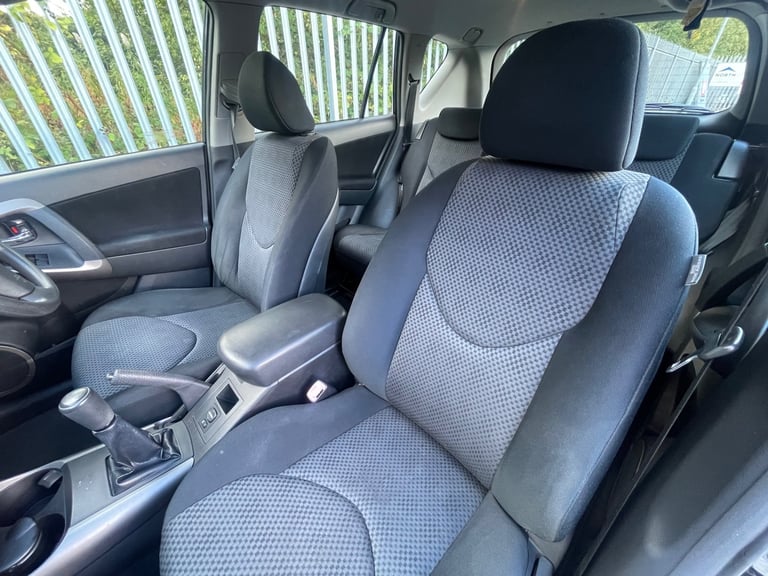 2006 Toyota RAV4 2.0 VVT-i XT3 5dr ESTATE Petrol Manual