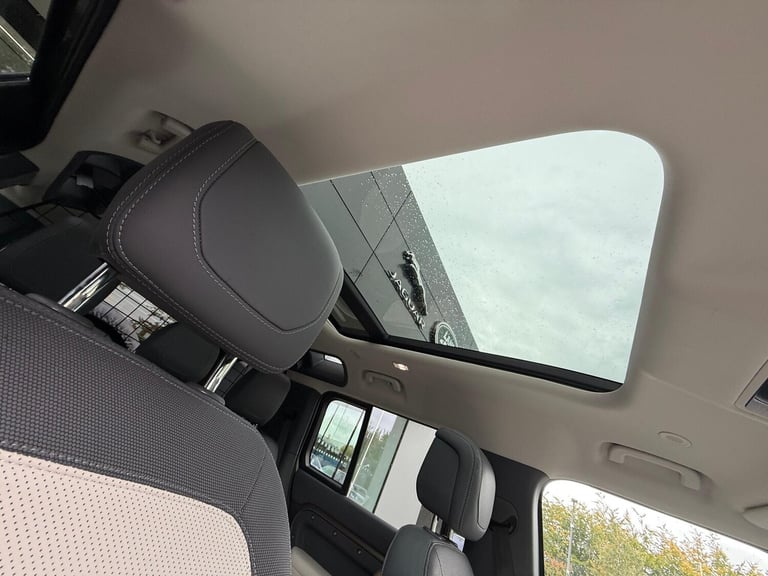 2022 Land Rover Defender 110 2.0 P400e 15.4kWh X-Dynamic HSE SUV 5dr Petrol Plug-in Hybrid Auto 4...