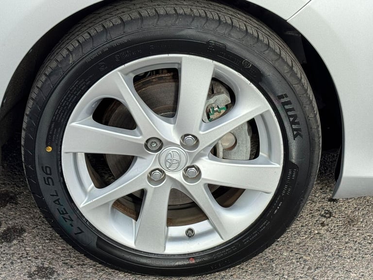  Toyota Yaris 1.5 VVT-h T Spirit CVT Euro 5 5dr Petrol/Electric Hybrid Automatic