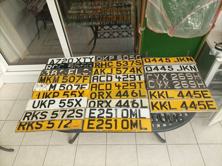 24 iconic vintage number plates/vehicle registration plates
