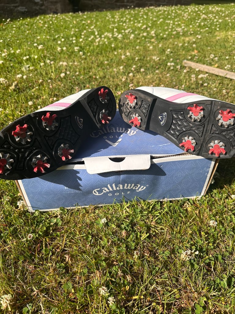 Callaway ladies golf shoes size 7.5