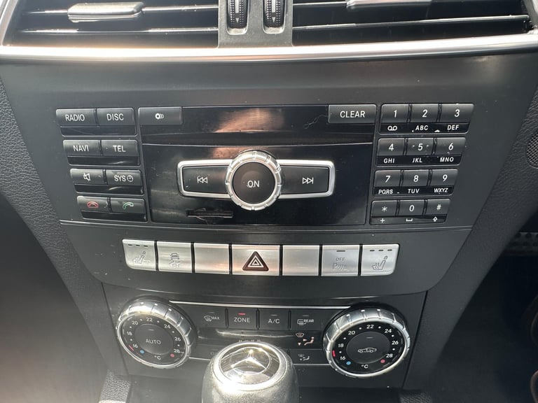 *** 2012 Mercedes-Benz C63 AMG 6.2 V8 460 BHP *** SUN-ROOF 