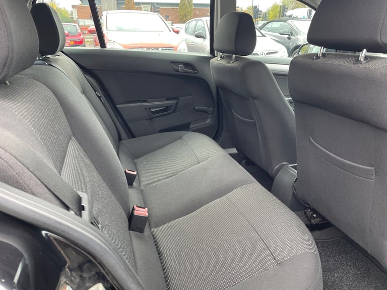 * 2007 VAUXHALL ASTRA 1.4L SXI 5 DOOR + 14 SERVICES + LONG MOT + HPI CLEAR *
