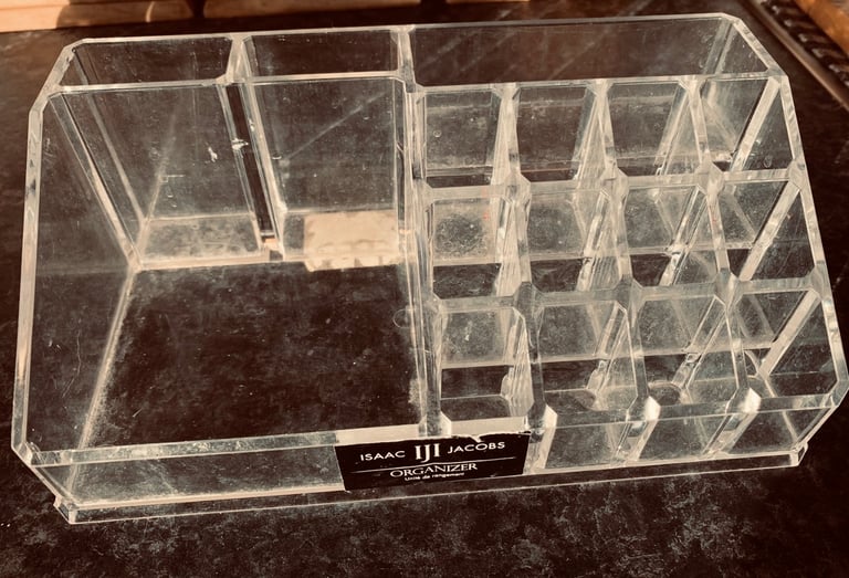 makeup organiser