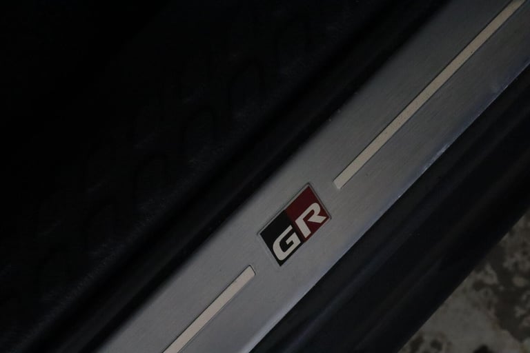 2022 Toyota C-HR 1.8 VVT-h GR SPORT CVT Euro 6 (s/s) 5dr HATCHBACK Petrol/Electric Hybrid Automatic