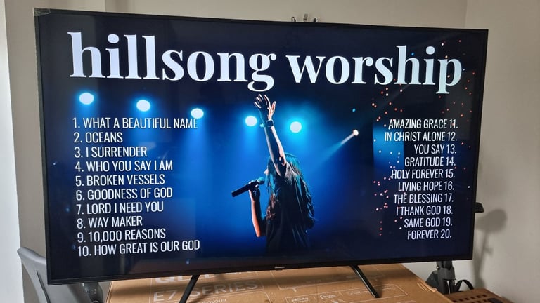 HISENSE 65 INCH SMART 4K UHD HDR LED TV WITH WIFI, FREEVIEW & FREESAT HD 