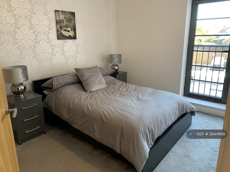 2 bedroom flat in Wallis Court, Leicester, LE2 (2 bed) (#2644999)