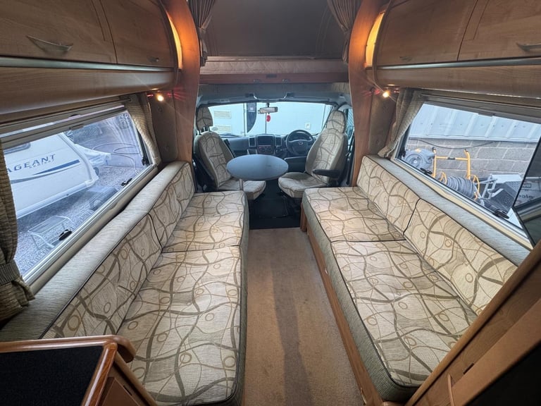 Auto-Trail Tracker SE  /  4  BERTH  -FIAT DUCATO  - 35  MWB 130 MULTI... 2009/59