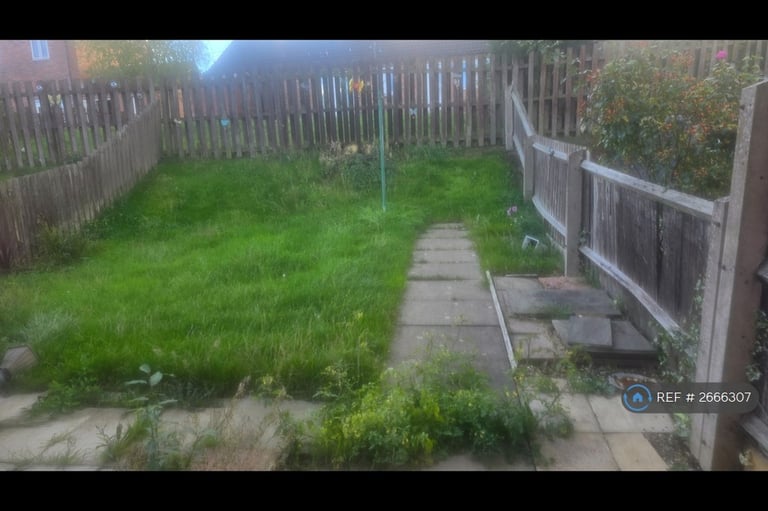 2 bedroom house in Oak Tree Close, Arkwright Town, Chesterfield, S44 (2 bed) (#2666307)