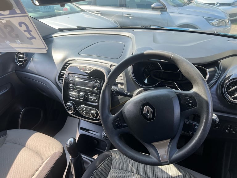 2014(64)Renault Captur 1.5 DCI diesel Manual ,MOT’d 1 year Taxed 1 year 