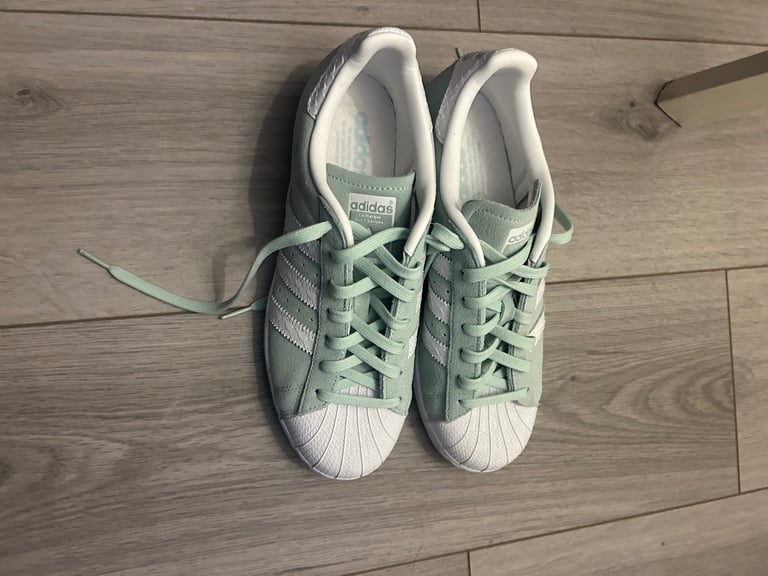 Ladies trainers adidas superstar