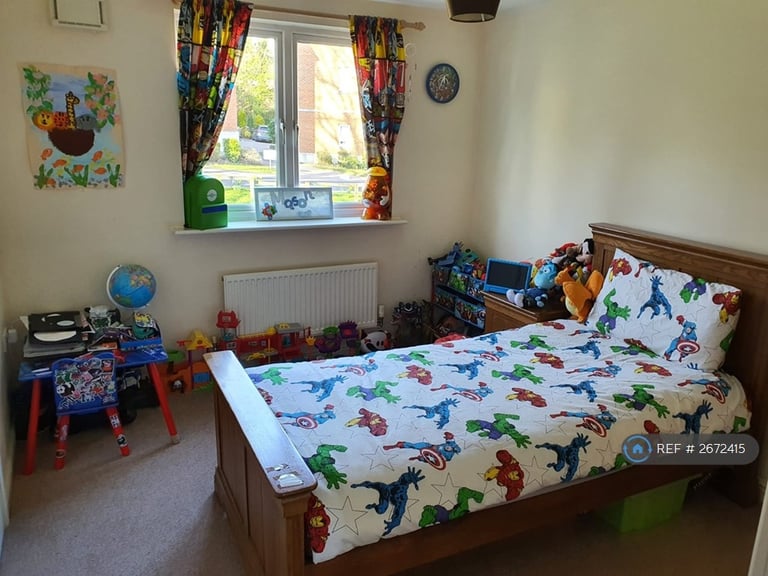 2 bedroom flat in Whitworth House, Newport, NP20 (2 bed) (#2672415)