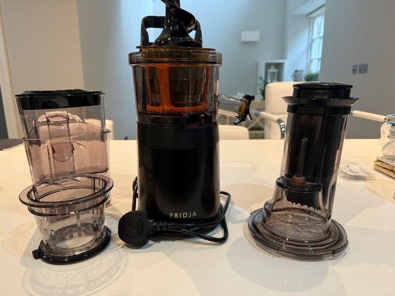 image for Fridja f1900 Cold Press Juicer, 240W Masticating Slow Juicer