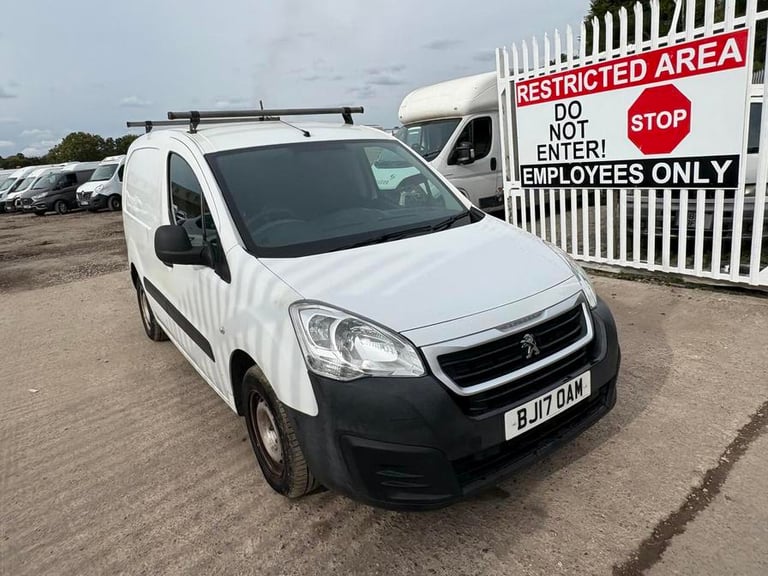 2017 Peugeot Partner Partner SE L1 Blue HDi Panel Van DIESEL Manual