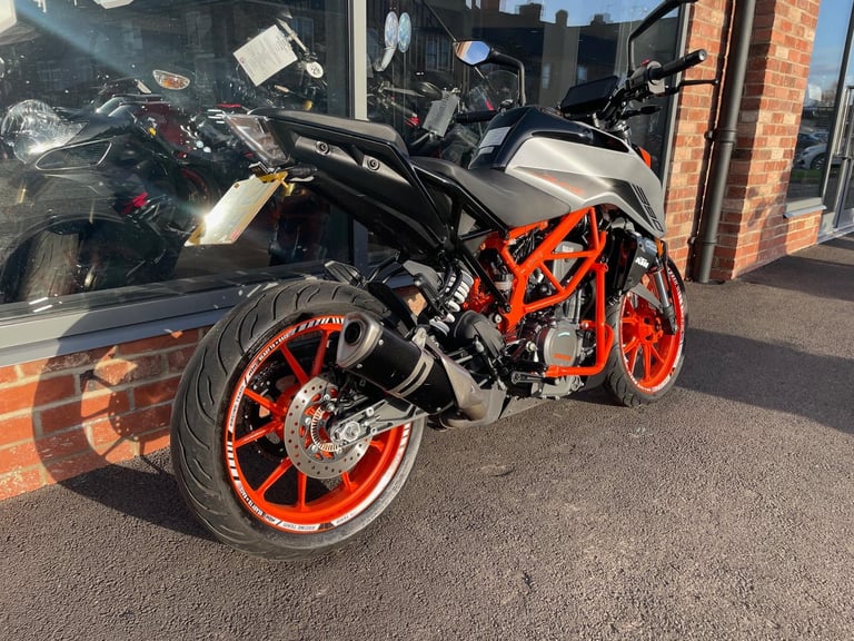 KTM 390 Duke 2021