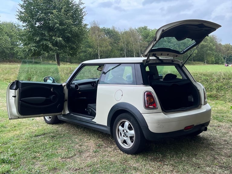 2008 MINI Hatch 1.4 One 3dr Auto HATCHBACK Petrol Automatic