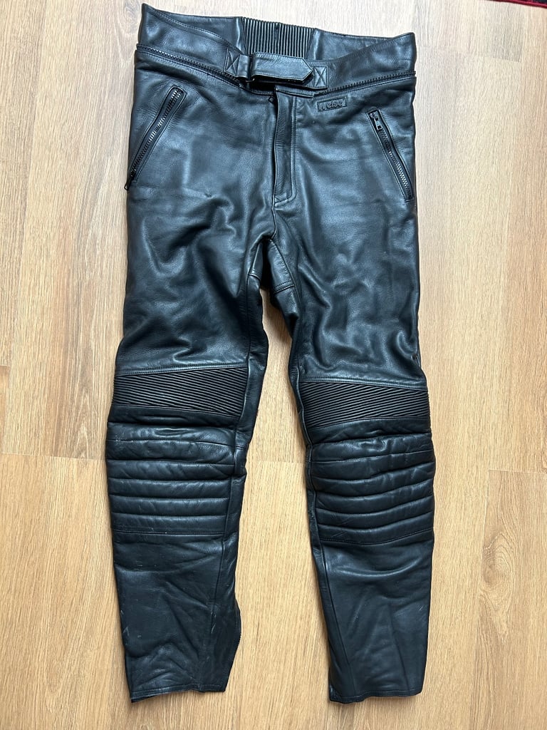 Men’s size 34, Weiss leather motorcycle trousers 