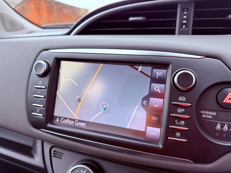 TOYOTA YARIS 1.5 VVT-i Icon Tech 2018
