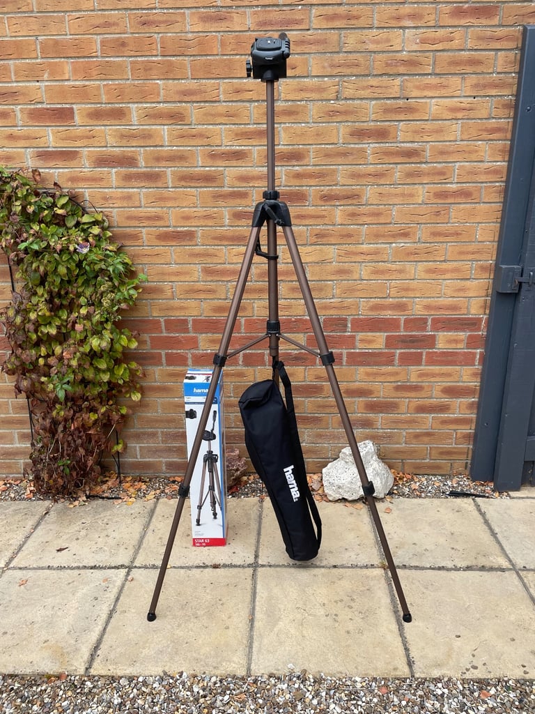 Camera tripod