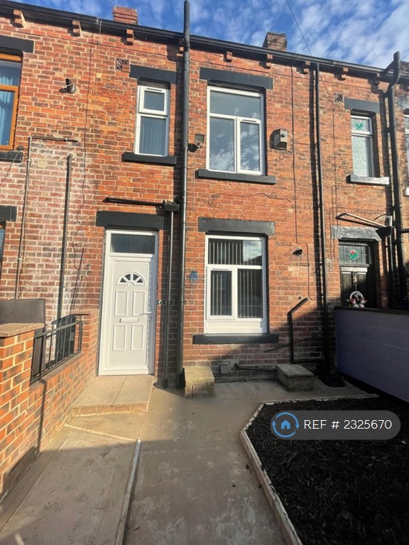 4 bedroom house in Blackpool Grove, Leeds, LS12 (4 bed) (#2325670)