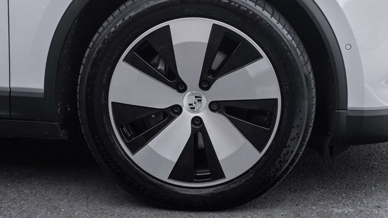  Porsche Macan 4 Electric SUV Electric Automatic